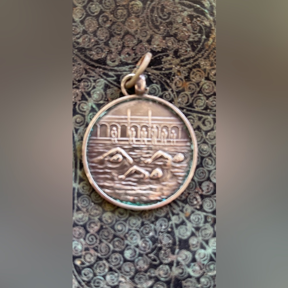 Antique silver Swimming Pendant🏊‍♂️
